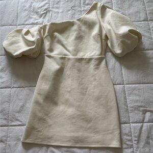 White Puffy Sleeve Fitted Dress